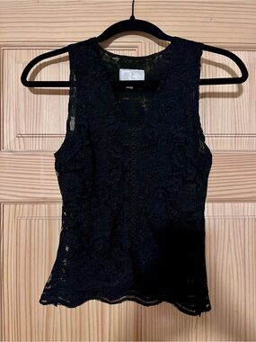 Alberto Makali Black Lace V-Neck Sleeveless Top